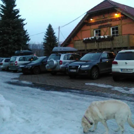 אורחן Restaurant Pension-anton יאסימוב