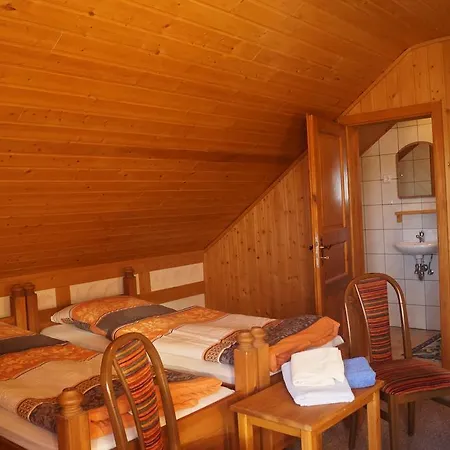 Restaurant Pension-anton אורחן *